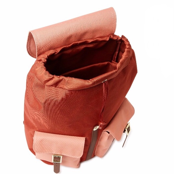 Women Bagpack - Picture 4 of 7